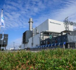 Zij-aanzicht van de Maxima-centrale.